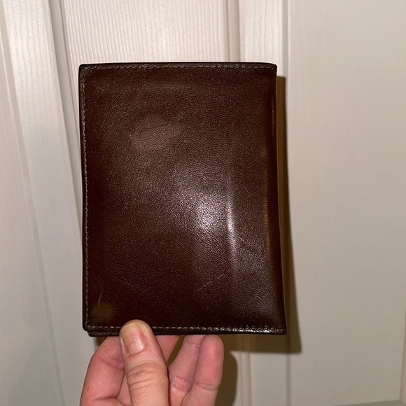 Brown, Kidskin Leather Passport holder stamped in gold Passport to adventure - Picture 3 of 7